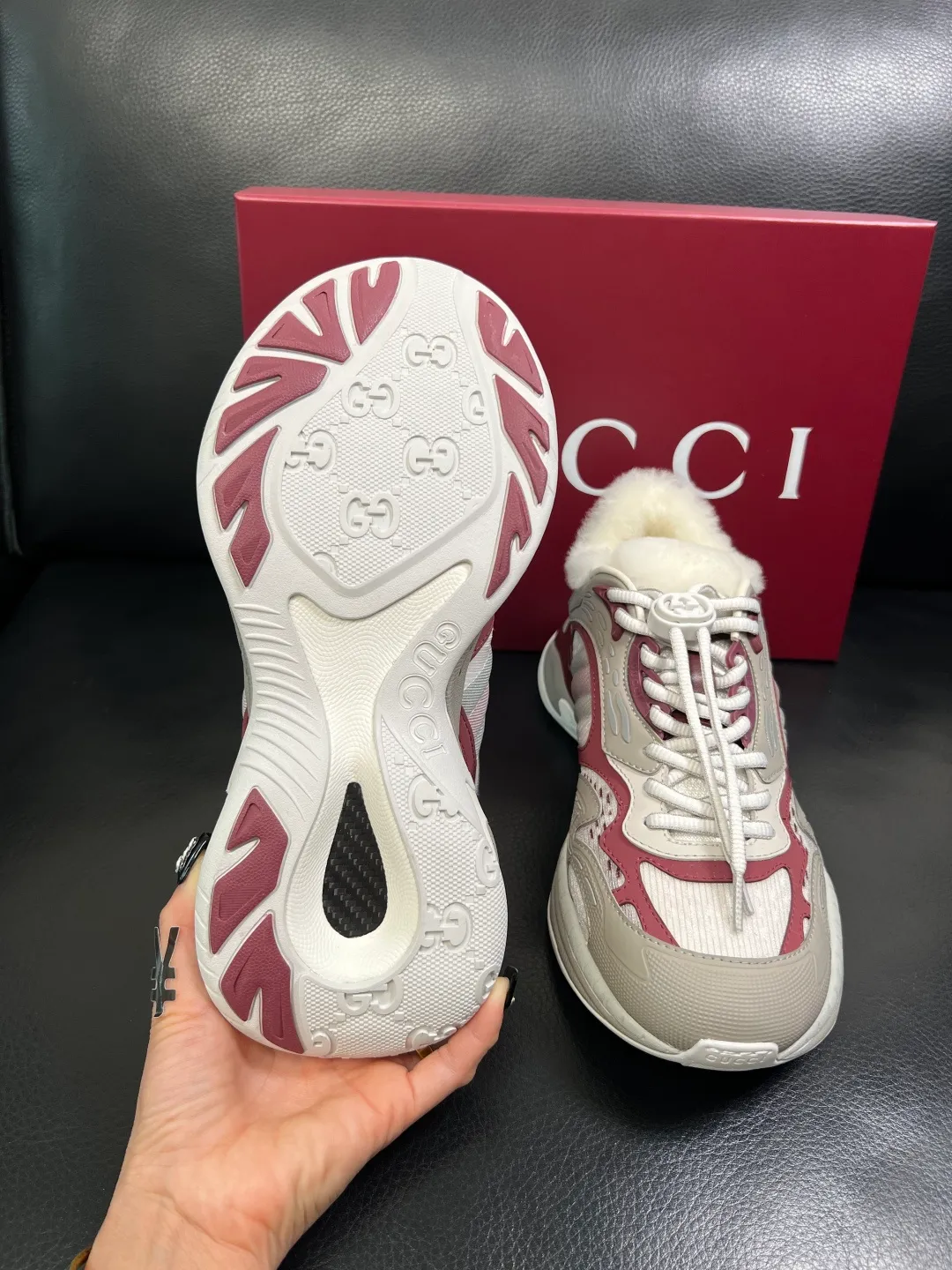 Men's shoes 💰980 Gucci high quality top crafts Gucci counter new original configuration, imported Italian cowhide fabric, imported wool lining cowhide pad, breathable and comfortable, sole: original factory special supply original sole super comfortable, original factory and single goods, welcome to compare, code number 39-44 (customized 38 45)